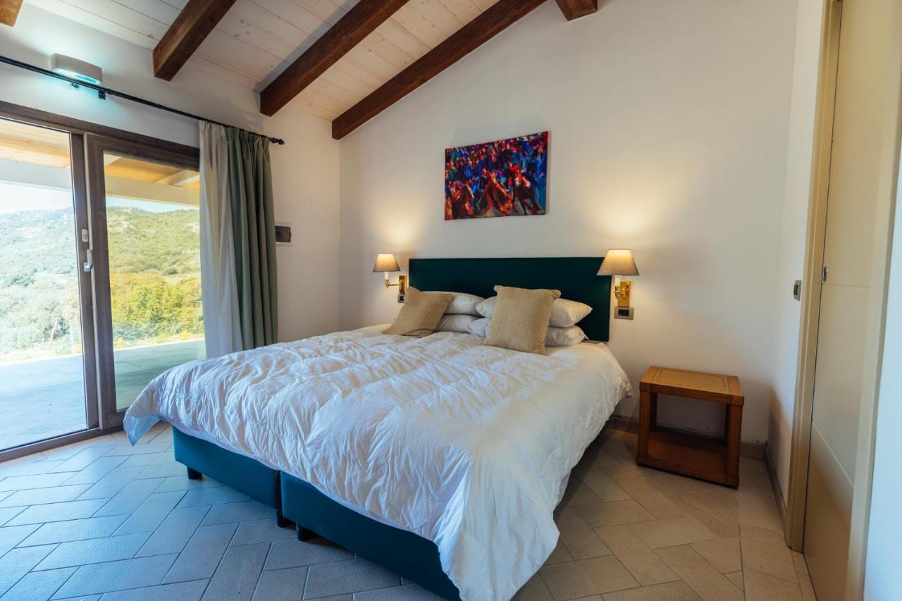 Agriturismo Bed And Breakfast Tanca Taroni Telti エクステリア 写真