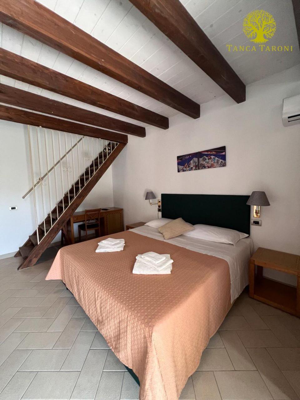 Agriturismo Bed And Breakfast Tanca Taroni Telti エクステリア 写真