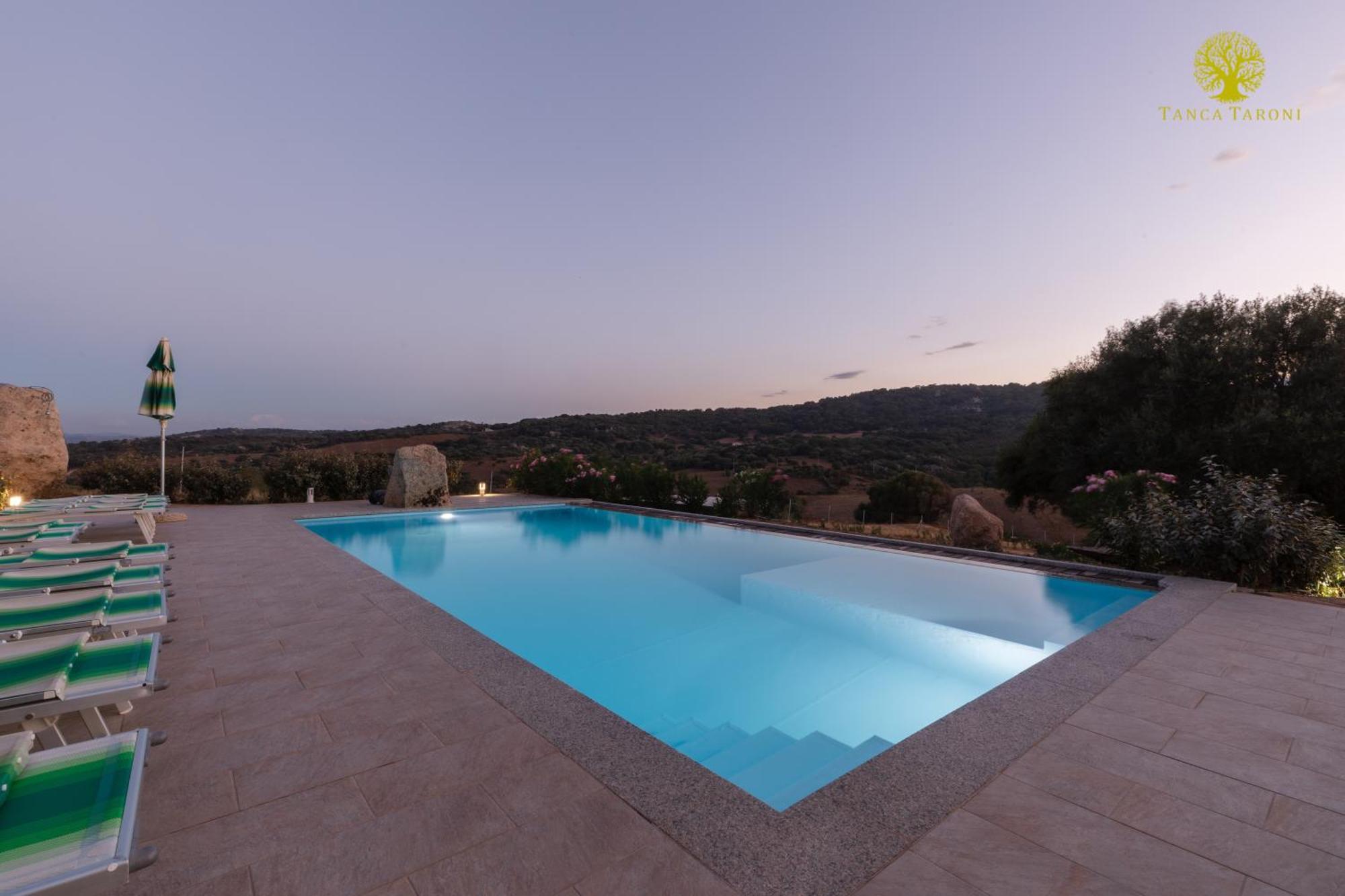 Agriturismo Bed And Breakfast Tanca Taroni Telti エクステリア 写真