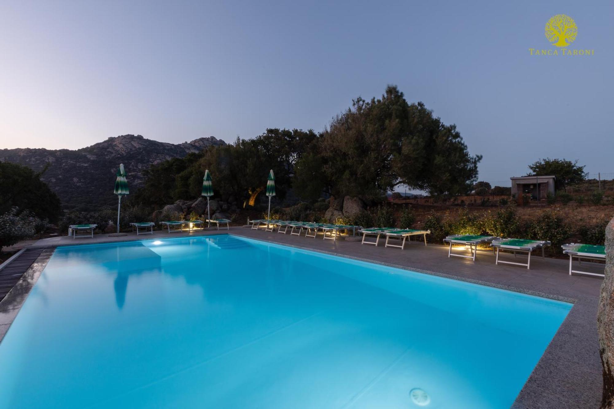 Agriturismo Bed And Breakfast Tanca Taroni Telti エクステリア 写真