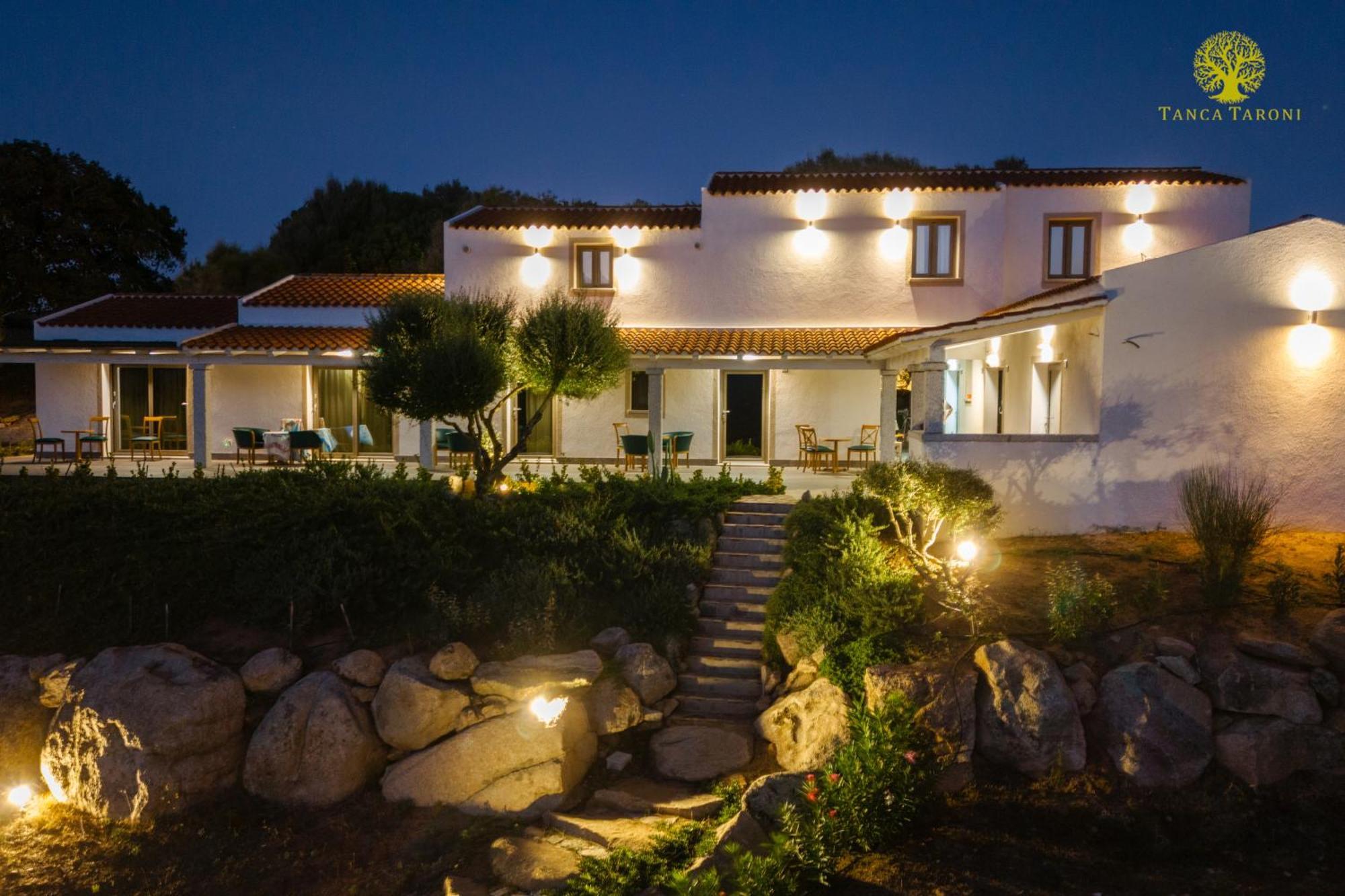 Agriturismo Bed And Breakfast Tanca Taroni Telti エクステリア 写真