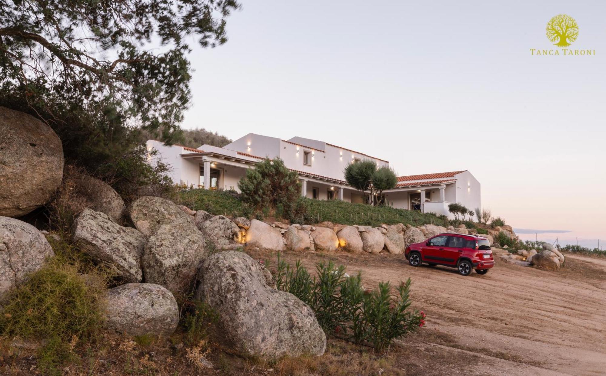 Agriturismo Bed And Breakfast Tanca Taroni Telti エクステリア 写真