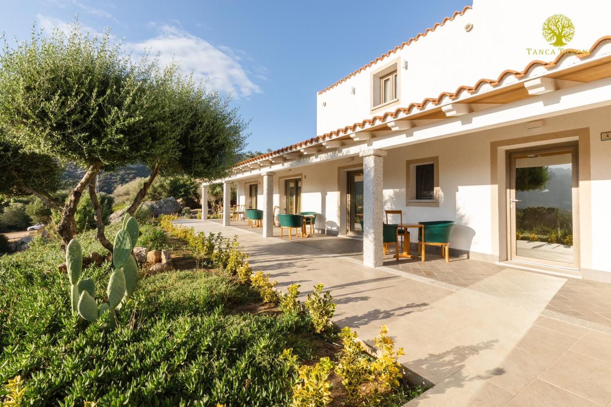 Agriturismo Bed And Breakfast Tanca Taroni Telti エクステリア 写真